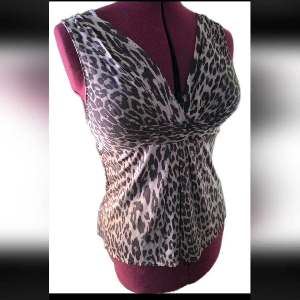 Elie Tahari Leopard Print Sleeveless Blouse V-Neck Body Skimming L - Picture 5 of 7